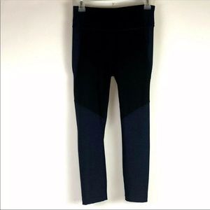 Outdoor Voices Womens S leggings Two Tone Warmup 3/4 blue charcoal